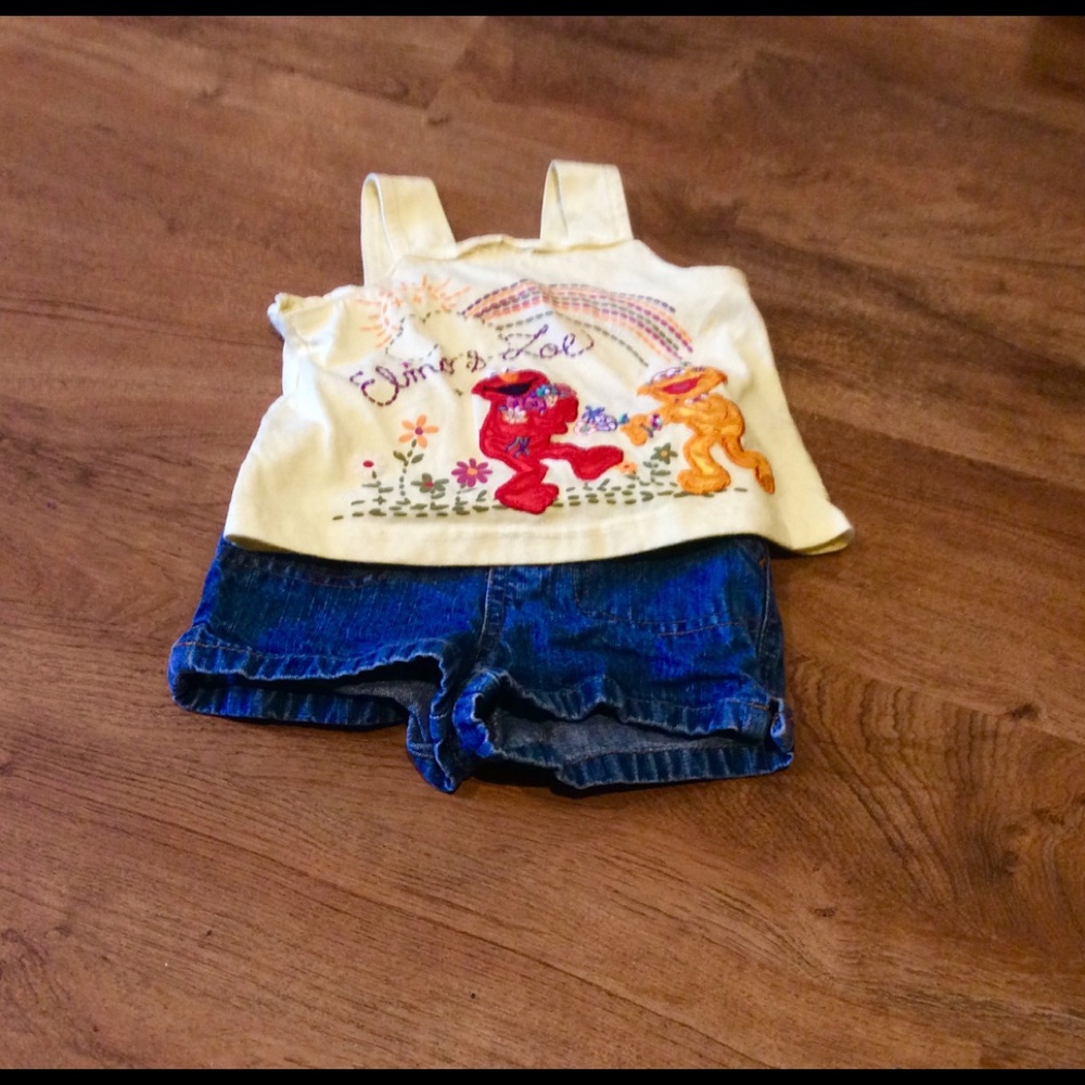 Elmo top with shorts!